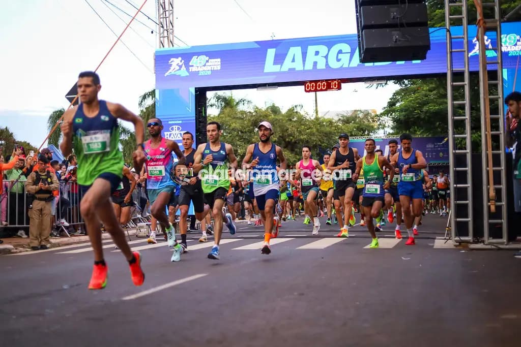 Paranaense vence a 49ª Prova Rústica Tiradentes, que registra recorde histórico de participantes