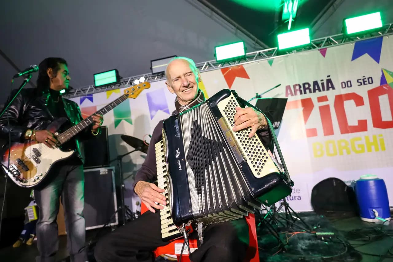 Tradição junina: ‘Arraiá do Seo Zico Borghi’ terá quitutes, brincadeiras e música ao vivo em Maringá na terça-feira, 23